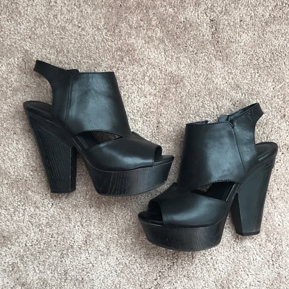 Gianni Bini Shoes - LOWEST Gianni Bini Heels